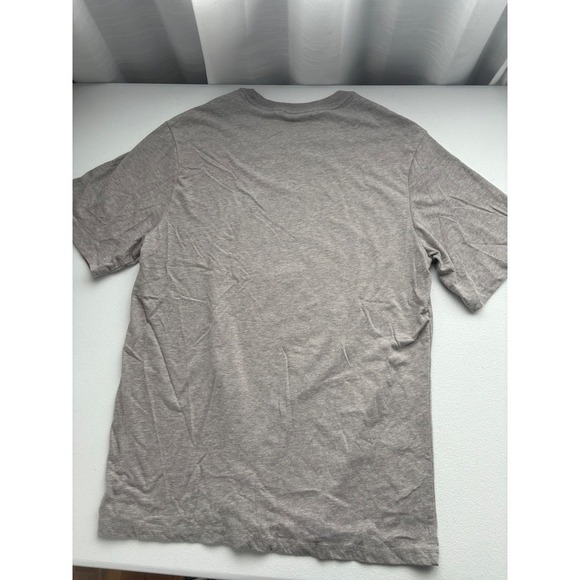 Peanuts Snoopy Christmas Lights Graphic T-Shirt Heather Gray Crew Neck Small - Picture 4 of 4